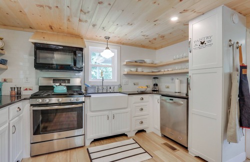 Huntingdon Cottage | River Views & Boat Launch Access: Huntingdon Home