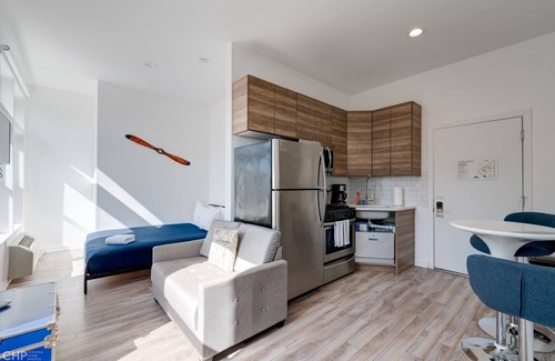 River West Apartment | River West, Third Floor Chicago by 747 Lofts
