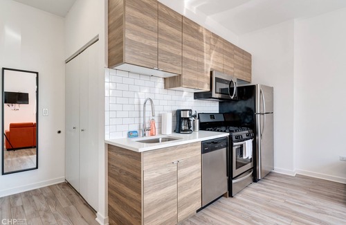 River West Apartment | River West, Third Floor Chicago by 747 Lofts