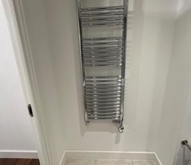 Gascoigne Apartment | River Wharf Apartment