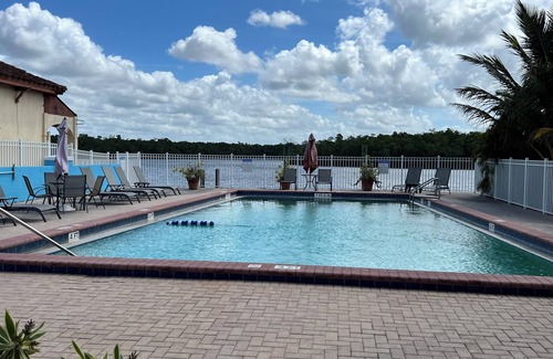 Everglades City Villa | River Wilderness Waterfront Cabins