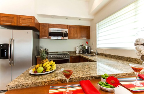 Emiliano Zapata Condo | Rivera Molino's Casa Ocean Places You In The Middle Of The Romantic Zone.