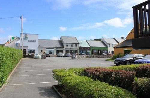 Doolin House | Riverbank Rooms