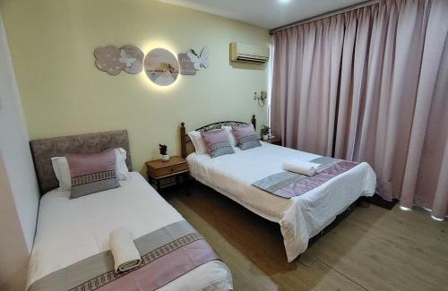 Kampung Surabaya Apartment | Riverbank Suites 2BR-L13-6pax