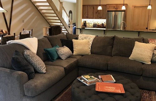 Lake Placid House | Riverbend #17 Luxury Town Home - Close to town, 3 bedroom, 3.5 bathrooms