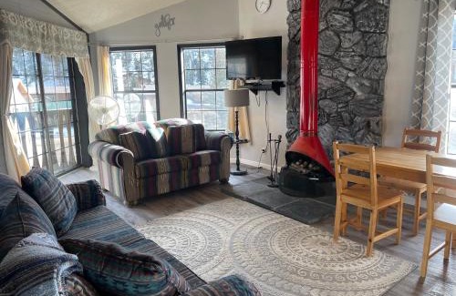 Red River Apartment | Riverbend 8 - Full