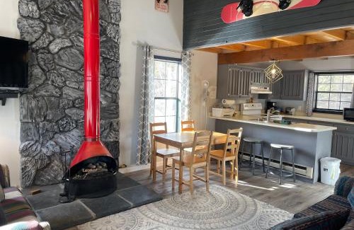 Red River Apartment | Riverbend 8 - Full