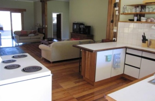 Freeburgh House | Riverbend Homestead Horse and Farmstay