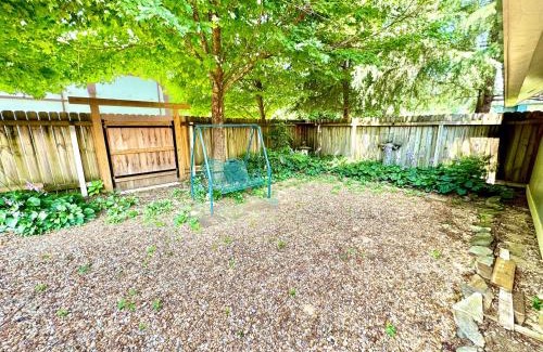 Helen Hotel | Riverbend Motel & Cabins