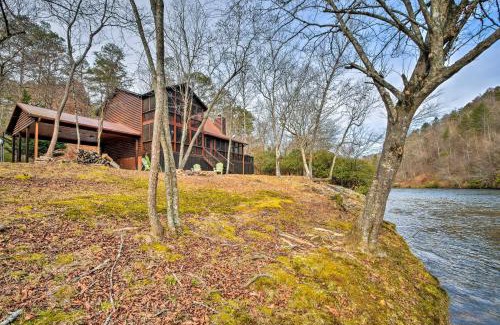 Ellijay House | Riverbend Reserve Cabin with Yard and Fire Pit!
