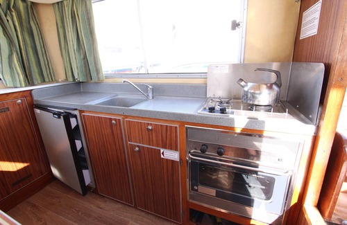 Seurre House | Riverboat with dockside terrace or navigation option WITHOUT PERMIT