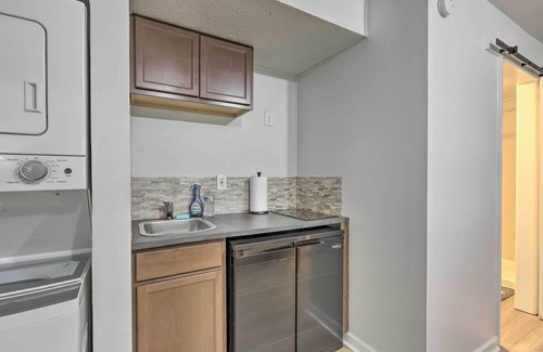 Riverdale Apartment | Riverdale Studio ~ 18 Mi to Downtown Atlanta!