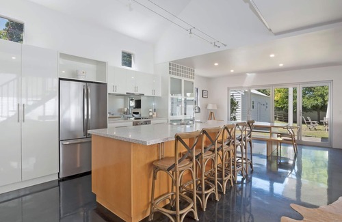 Port Fairy House | Riverend Regent - Charmingly Central Home With Tastefully Modern Features