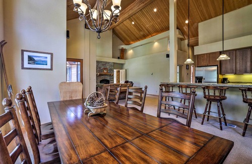 Tahoe City House | Riverfront Alpine Meadows Resort Townhome w/Pool!