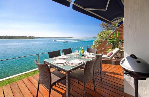 Noosaville Apartment | Riverfront Apartment, Perfect Location