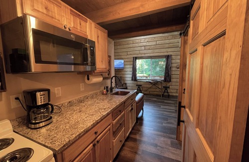 Houston Cabin | Riverfront, Authentic, Luxury Log Cabin-Bison