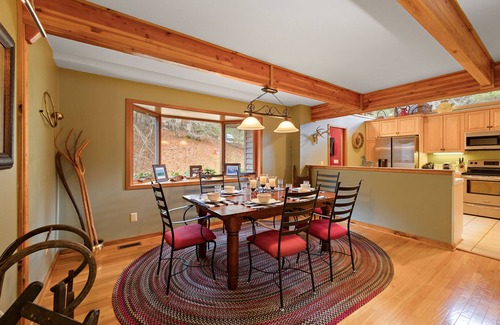 Boone Cabin | Riverfront Cabin with Hot Tub and Game Room
