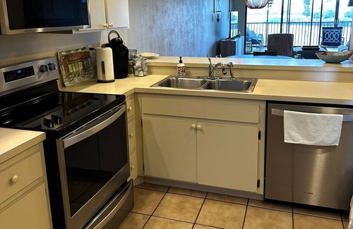 Cocoa Isles Condo | RIVERFRONT CONDO LIVING! Marvelous 2-bedroom condo in Cocoa Beach