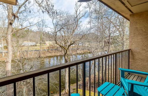 Townsend Condo | Riverfront Condo, Super Conveniently Located!