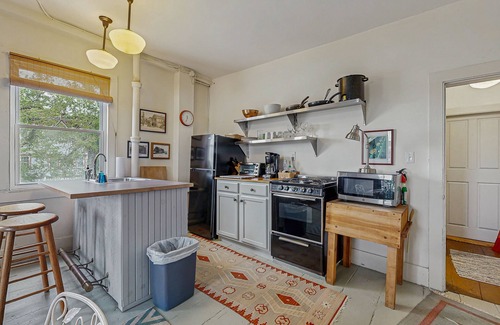 Wiscasset Condo | Riverfront condo w/deck overlooking the water - steps to dining & shopping