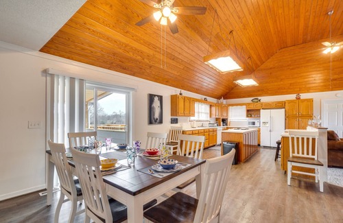 Dayton House | Riverfront Dayton Getaway on 700 Wooded Acres!
