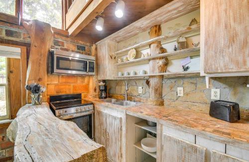 Fairhope House | Riverfront Deck Outdoor Retreat in Fairhope!