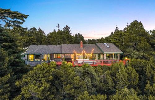 Florence House | Riverfront! Family Friendly, Hot Tub, Fire Pit, EV