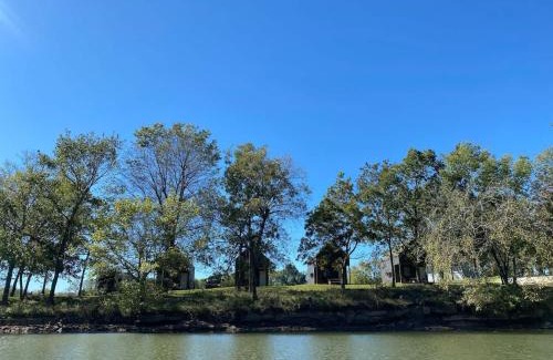 Caplinger Mills House | Riverfront Getaway Cabin #3 - Sleeps 4
