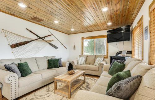 Wisconsin Dells House | Riverfront Home with Private Dock in Wisconsin Dells