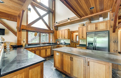 Athens House | Riverfront Hudson Valley Gem w/Beach Access!