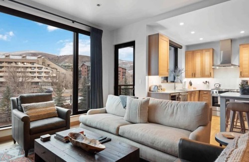 Avon Condo | Riverfront Lodge 303 - 2 Bedroom Residence