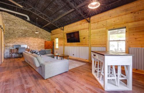 Foley House | Riverfront Magnolia Springs Cabin Rental with Grill