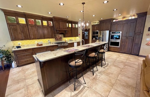 Oregon Water Wonderland House | Riverfront, newly built home with amazing views and private river access