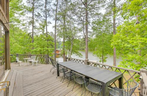 Shelby House | Riverfront Shelby Home with Private Boat Dock!