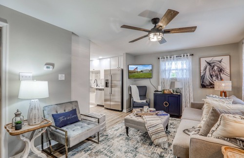 Front Royal Cottage | Riverfront! Shenandoah River! Sleeps 4! New Hot Tub