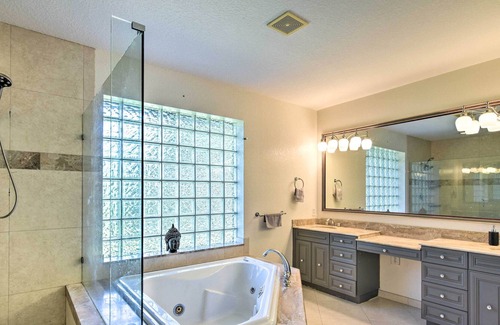 Southwest Ranches House | Riverfront Southwest Ranches Home w/ Hot Tub!
