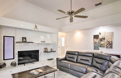 Southwest Ranches House | Riverfront Southwest Ranches Home w/ Hot Tub!