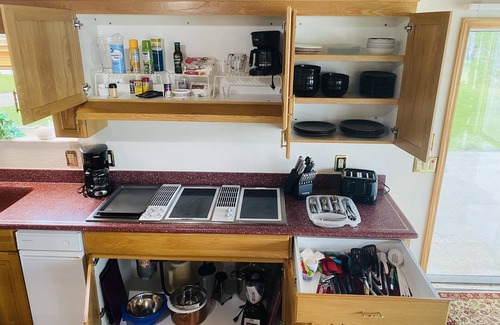 Homosassa House | Riverfront views. Sleeps 12 with private dock.