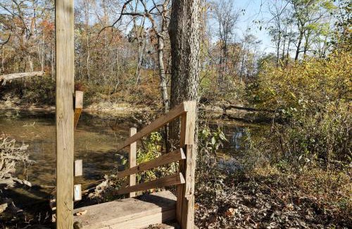 Hedgesville House | Riverfront w Deck Grill Fire pit & Climbing Wall