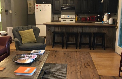 Calico Rock House | Riverhouse at Creswell Island
