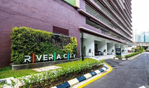 Brickfields Apartment | Riveria City near KL Sentral with 118 view Sky Infinity Pool by COBNB