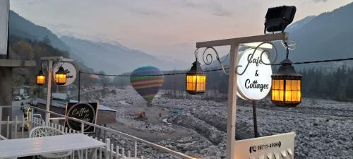 Vashist Hotel | Riverine Cafe & Cottages