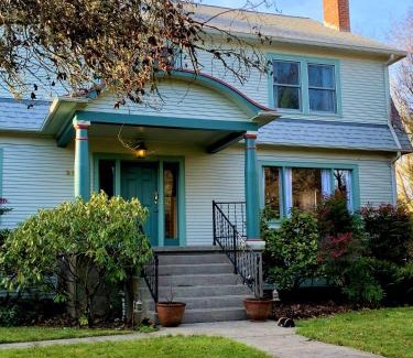 Whiteaker House | Riverpath Inn