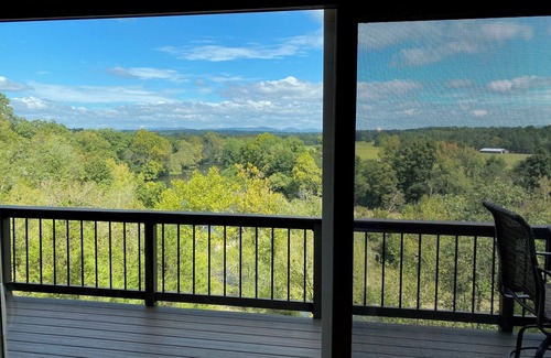 Amity Cabin | Rivers Bend offers beautiful views of the Ouachita Mountains and the Caddo River