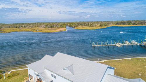 Crystal River House | Rivers Edge Retreat on Crystal River with Pool
