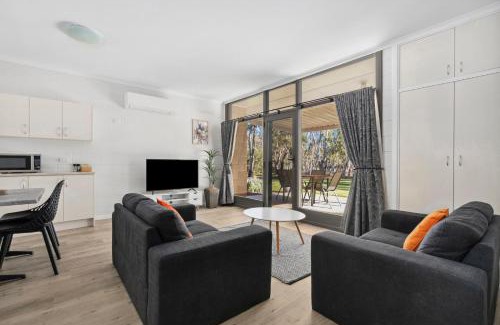Paringa House | Riversands Rest Accommodation Paringa - Tea Tree Cottage