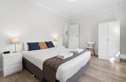 Paringa House | Riversands Rest Accommodation Paringa - Tea Tree Cottage