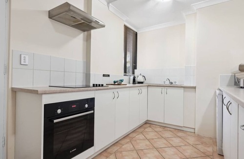 South Perth Apartment | Riverside 1BR Apartment in South Perth