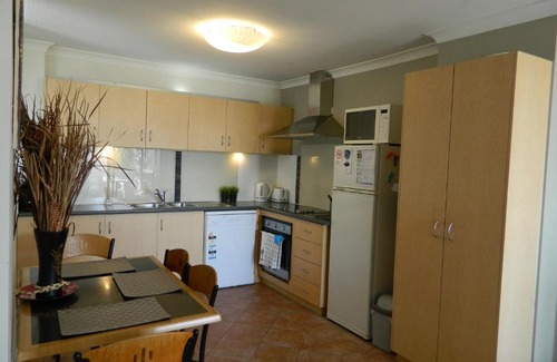 South Perth Apartment | Riverside 2 bedroom with South Perth Peninsula Views
