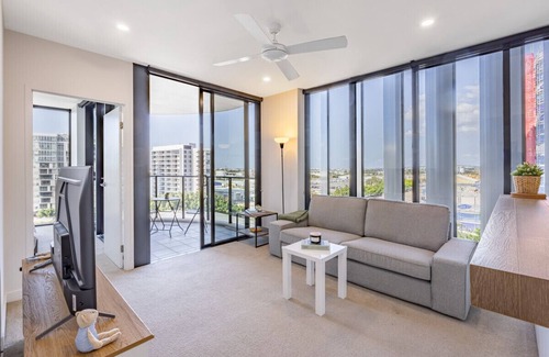 Eagle Farm Apartment | Riverside 2BR apt w/ rooftoppool